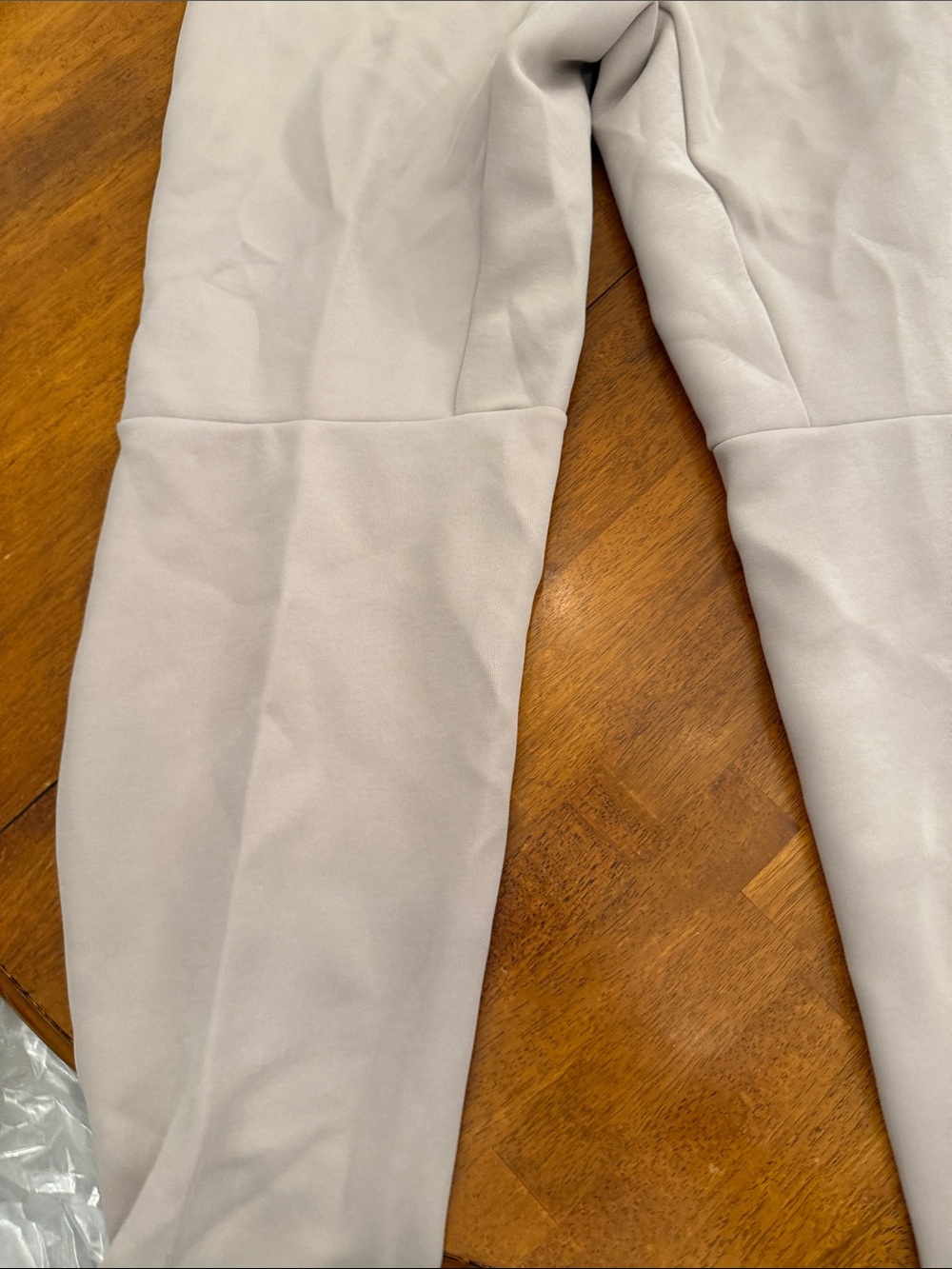Nike Men’s Light Beige Fleece Joggers with Black Logo xl - Picture 15 of 16